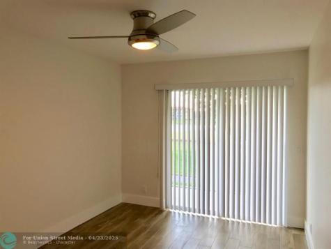 300 SW 134th Way Hollywood FL 33027