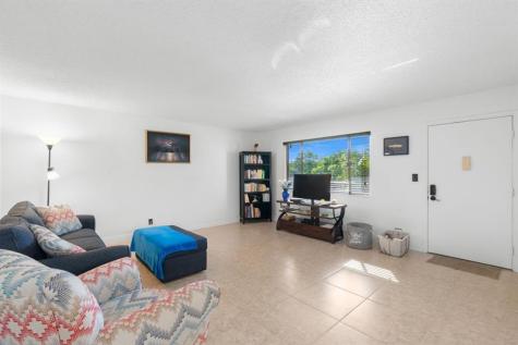 7458 Ashmont Circle Tamarac FL 33321