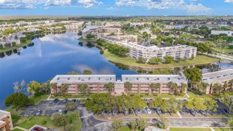 7458 Ashmont Circle Tamarac FL 33321