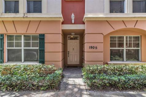 1033 NE 17th Way Fort Lauderdale FL 33304