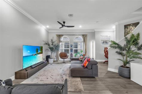 1033 NE 17th Way Fort Lauderdale FL 33304