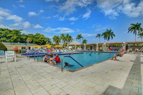 2802 Victoria Way Coconut Creek FL 33066