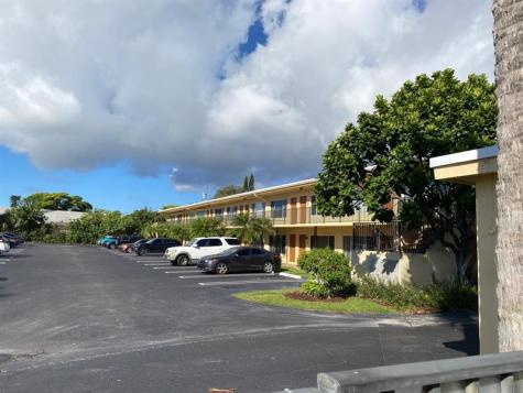 2303 S Federal Highway Boynton Beach FL 33435