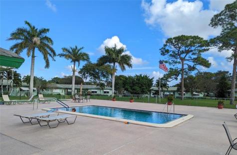850 Meadowlark Lane Delray Beach FL 33445