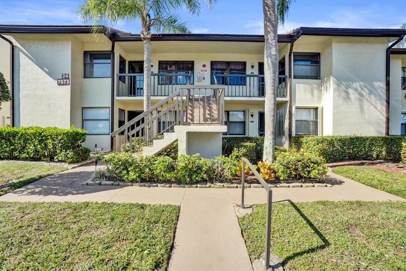 7673 Tahiti Lane Lake Worth FL 33467