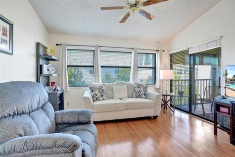 7673 Tahiti Lane Lake Worth FL 33467