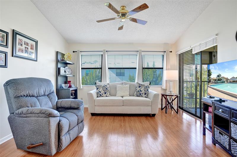 7673 Tahiti Lane Lake Worth FL 33467