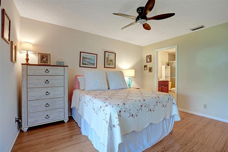 7673 Tahiti Lane Lake Worth FL 33467