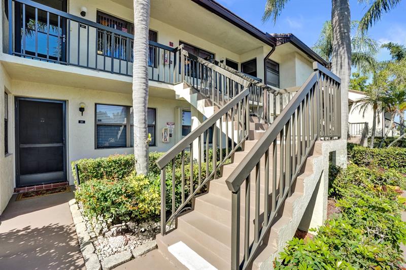 7673 Tahiti Lane Lake Worth FL 33467