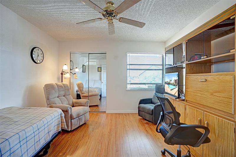 7673 Tahiti Lane Lake Worth FL 33467