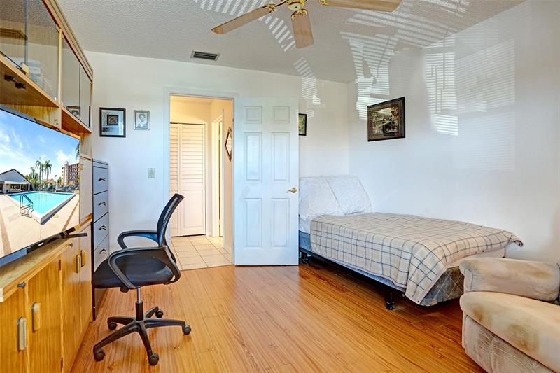 7673 Tahiti Lane Lake Worth FL 33467