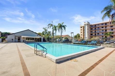 7673 Tahiti Lane Lake Worth FL 33467
