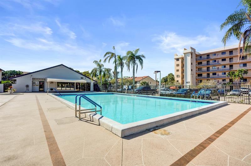 7673 Tahiti Lane Lake Worth FL 33467