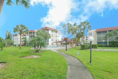 3531 Inverrary Drive Lauderhill FL 33319