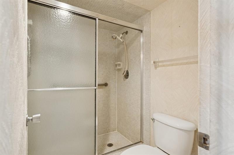 3960 Oaks Clubhouse Drive Pompano Beach FL 33069