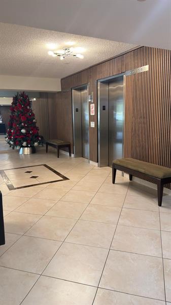 3960 Oaks Clubhouse Drive Pompano Beach FL 33069