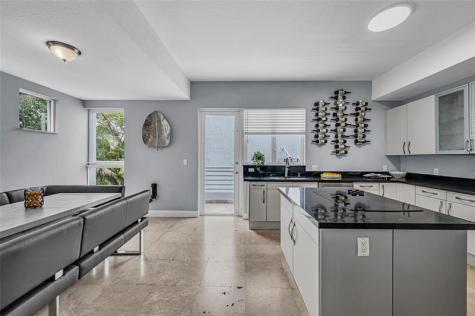 832 N Victoria Park Road Fort Lauderdale FL 33304