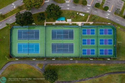 13475 SW 9th Street Hollywood FL 33027