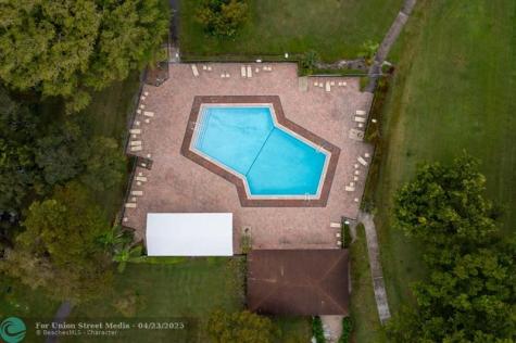 13475 SW 9th Street Hollywood FL 33027