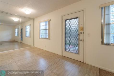 13475 SW 9th Street Hollywood FL 33027