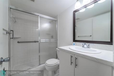 13475 SW 9th Street Hollywood FL 33027