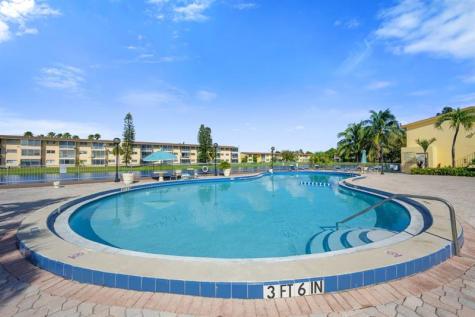 2880 NE 203rd Street Aventura FL 33180