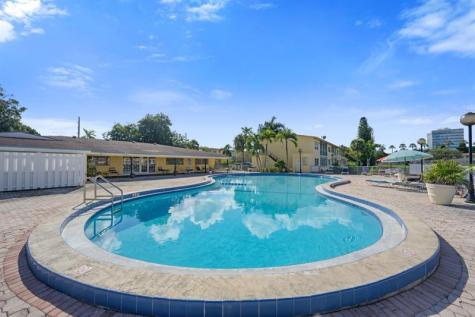 2880 NE 203rd Street Aventura FL 33180