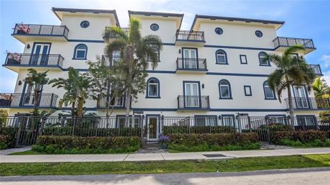 816 NE 7th Street Fort Lauderdale FL 33004
