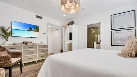 816 NE 7th Street Fort Lauderdale FL 33004