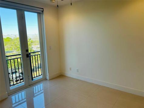 816 NE 7th Street Fort Lauderdale FL 33004
