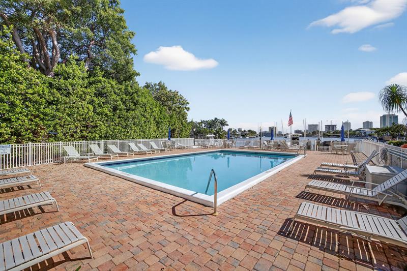 740 S Federal Highway Pompano Beach FL 33062