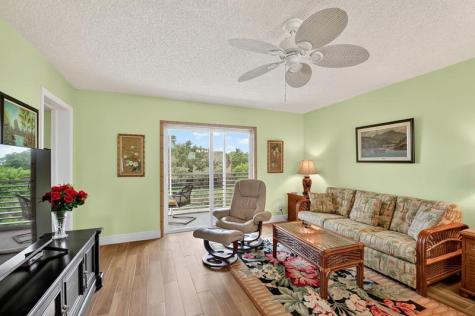2856 Garden Drive Lake Worth FL 33461