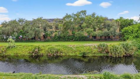 2856 Garden Drive Lake Worth FL 33461