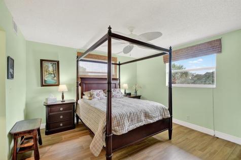 2856 Garden Drive Lake Worth FL 33461