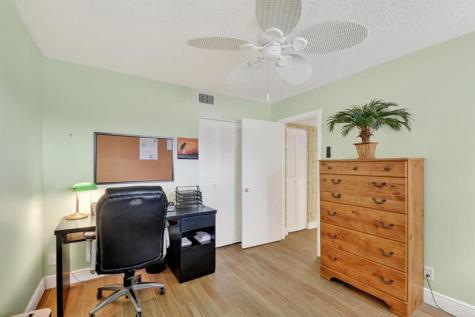 2856 Garden Drive Lake Worth FL 33461