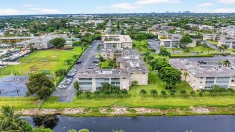 2856 Garden Drive Lake Worth FL 33461