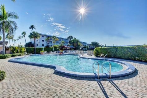 2856 Garden Drive Lake Worth FL 33461
