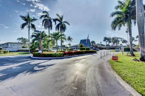 2856 Garden Drive Lake Worth FL 33461