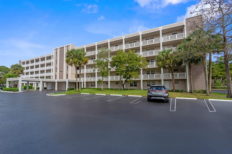 8735 Ramblewood Drive Coral Springs FL 33071