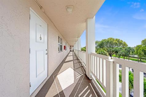 8735 Ramblewood Drive Coral Springs FL 33071