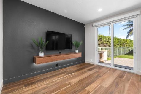 1796 Bay Drive Pompano Beach FL 33062