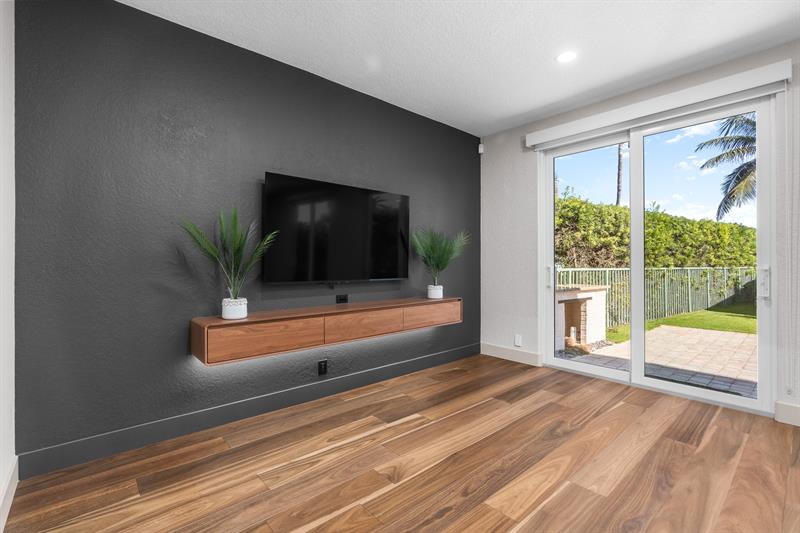 1796 Bay Drive Pompano Beach FL 33062