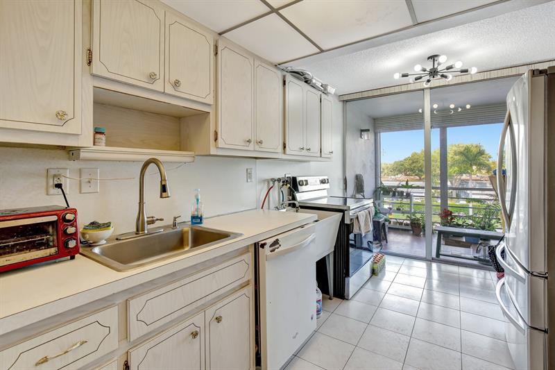 6923 Cypress Road Plantation FL 33317