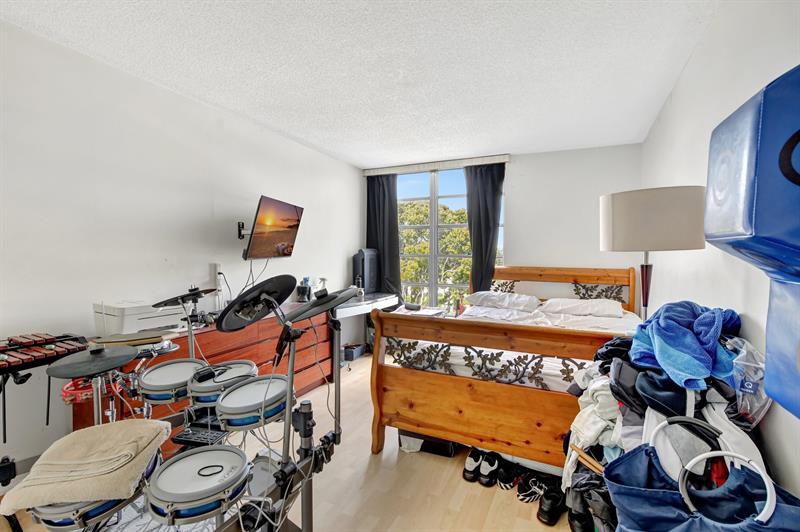 6923 Cypress Road Plantation FL 33317