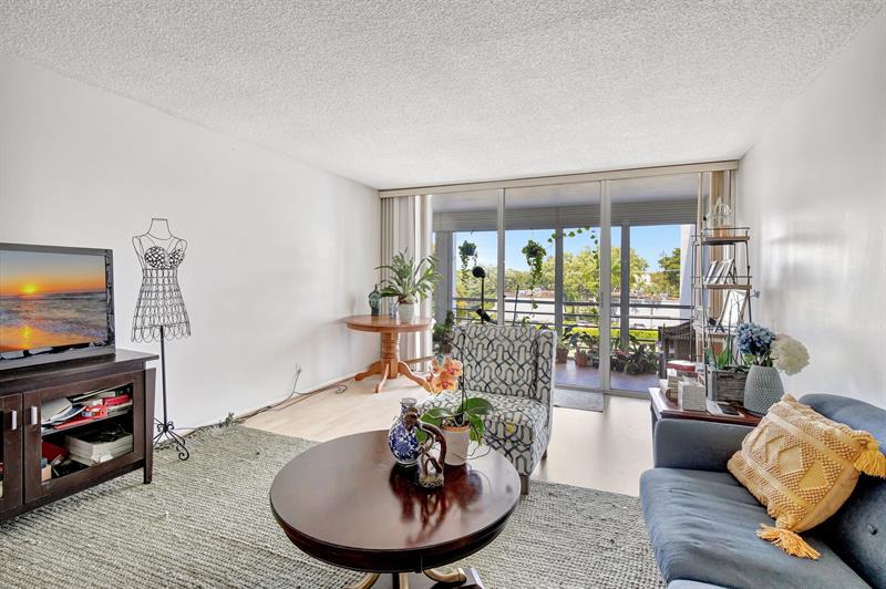 6923 Cypress Road Plantation FL 33317