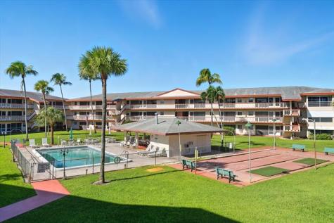 5300 Washington Street Hollywood FL 33021