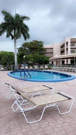 10466 Sunrise Lakes Boulevard Sunrise FL 33322