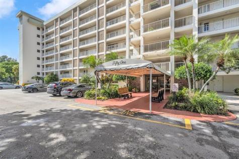 3080 N Course Drive Pompano Beach FL 33069