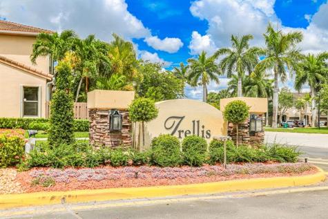 22808 SW 89th Path Cutler Bay FL 33190