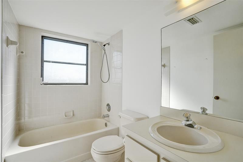 2221 Cypress Island Drive Pompano Beach FL 33069